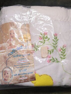 Vintage North Star Mother Goose Baby Crib Blanket Chatham Acrylic 36x50 NOS Flor